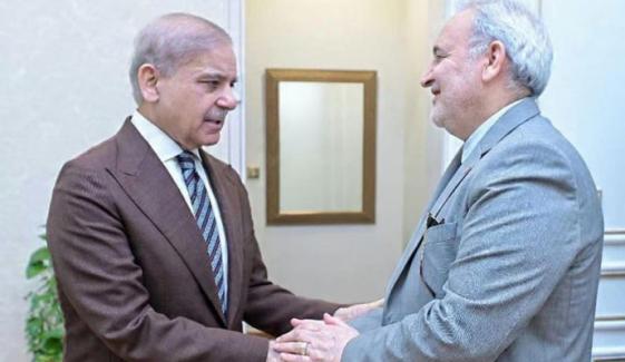 وزیرِ اعظم سے ایرانی سفیر کی ملاقات، امن کوششوں پر تبادلۂ خیال