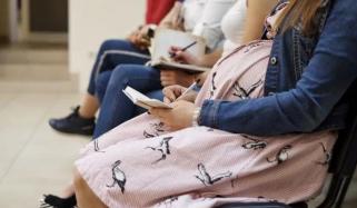 انگلینڈ: دورانِ زچگی اموات میں تشویشناک اضافہ، این ایچ ایس کا ہنگامی اصلاحات کا اعلان