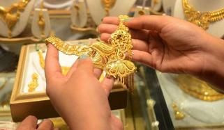 سونے کی قیمت میں کمی، فی تولہ 5 ہزار 200 روپے سستا ہوگیا