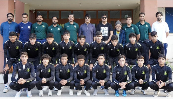 پاکستان انڈر-16 اسکواڈ قازقستان میں یوئیفا بوائز ڈیولپمنٹ ٹورنامنٹ کیلئے روانہ