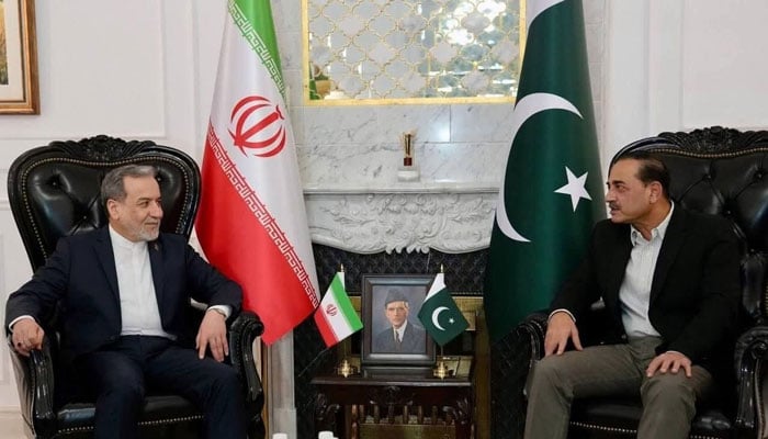 عباس عراقچی کی 24 گھنٹے میں دوسری بار فیلڈ مارشل عاصم منیر سے ملاقات