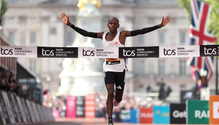 London Marathon 2026: Sabastian Sawe, Tigst Assefa claim record-breaking wins
