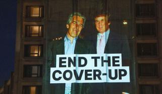 واشنگٹن: ٹرمپ اور جیفری ایپسٹین سے متعلق ویڈیوز عمارت پر پروجیکٹ