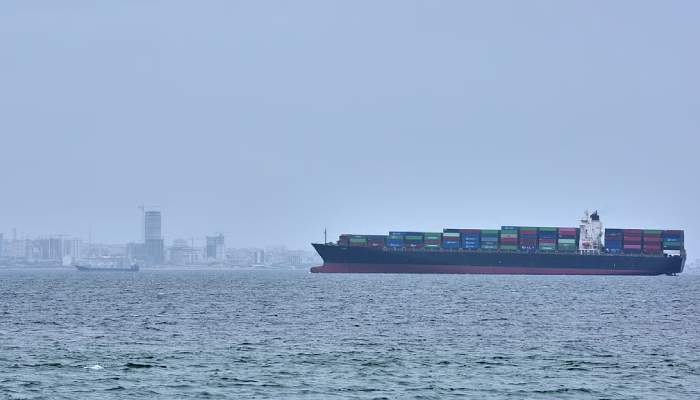 Iran offers US deal to reopen Strait of Hormuz despite ongoing nuclear dispute