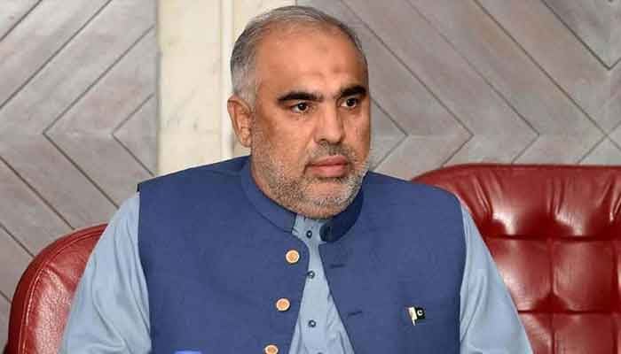 اسد قیصر — فائل فوٹو