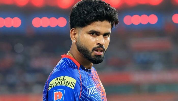 شریاس ایئر---فائل فوٹو