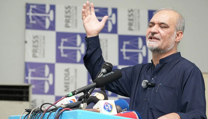 امیرِ جماعتِ اسلامی پاکستان حافظ نعیم الرحمٰن—فائل فوٹو