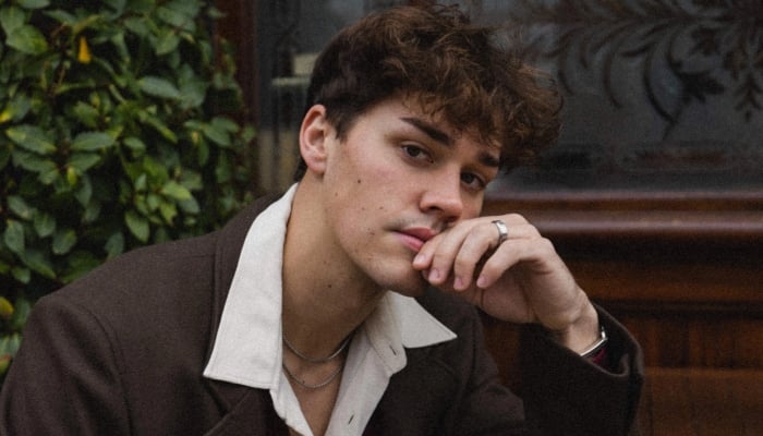 Noah Becks mom placed on leave from school after suggestive video makes round