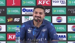  بابر کو کریڈٹ جاتا ہے، انہوں نے زبردست بیٹنگ کی، رومان رئیس