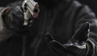 کراچی: تاجر سے 25 لاکھ کی ڈکیتی کا مقدمہ 17 دن بعد درج کرلیا گیا