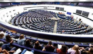 یورپین پارلیمنٹ نے مرد و خواتین کے درمیان تعلق کی واضح تعریف طے کر دی 