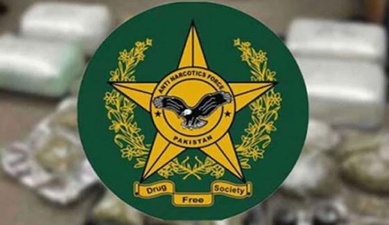 کراچی پورٹ سے کیمرون بھیجے جانے والے کنٹینر سے 180 کلو آئس برآمد