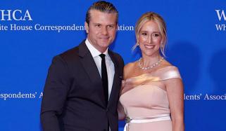 امریکی وزیرِ دفاع کی اہلیہ کے 13 ڈالرز کے لباس پر سوشل میڈیا پر ہلچل