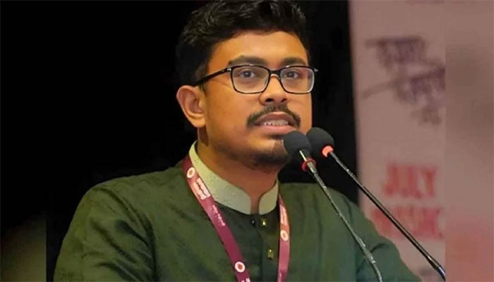صادق قیوم جنہیں ڈھاکا جنوبی سٹی کارپوریشن کے آئندہ میئر انتخابات کیلئے امیدوار نامزد کیا گیا ہے، وہ اس وقت ڈھاکا یونیورسٹی سینٹرل اسٹوڈنٹ کے نائب صدر بھی ہیں۔ فوٹو: بنگلادیشی میڈیا