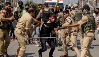 مقبوضہ کشمیر: بھارتی جبر میں اضافہ، مسلمان طلبہ کو نشانہ بنانے کا انکشاف