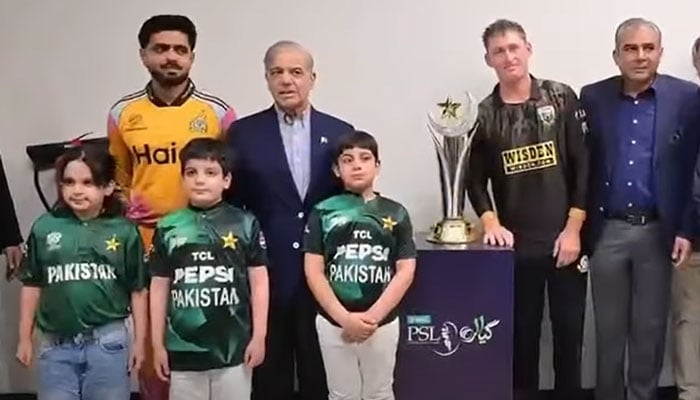 وزیراعظم شہباز شریف نے پی ایس ایل فائنل اسٹیڈیم میں دیکھا