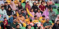 پی ایس ایل فائنل، حیدرآباد کی فیملی کنگز مین کی سپورٹ کیلئے لاہور پہنچ گئی