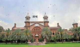 15سالہ بچی کا والد سے ملنے سے انکار، عدالت نے زبردستی ملاقات سے روک دیا