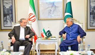 پاکستان و ایران کا کشیدگی میں کمی و سفارتی روابط مضبوط بنانے پر اتفاق