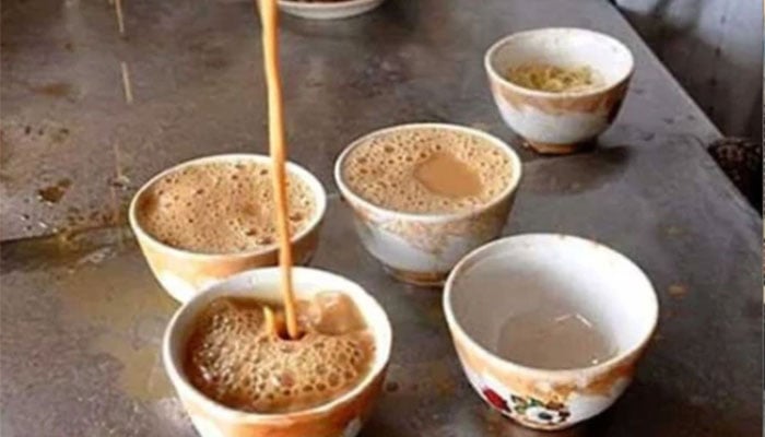 میہڑ میں مبینہ مضر صحت دودھ کی چائے پینے سے 16 افراد بے ہوش