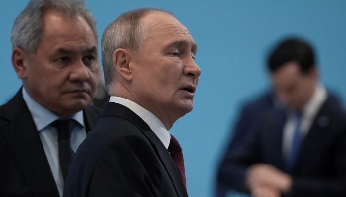 Putin and Zelenskyy declare rival ceasefire ahead of Victory Day 2026