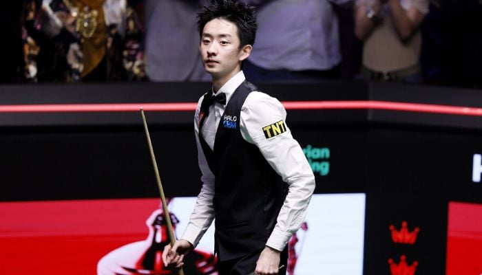 Wu Yize wins Crucible thriller 18-17