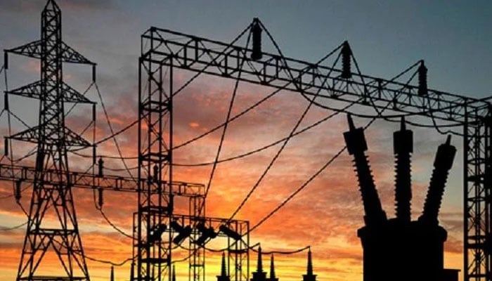 شدید گرمی میں بھی کراچی میں بجلی کی طویل لوڈشیڈنگ