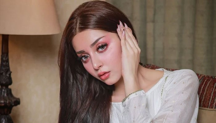 اداکارہ علیزے شاہ — فائل فوٹو