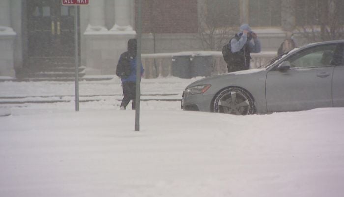 Colorado snow shuts schools; 2 feet falls