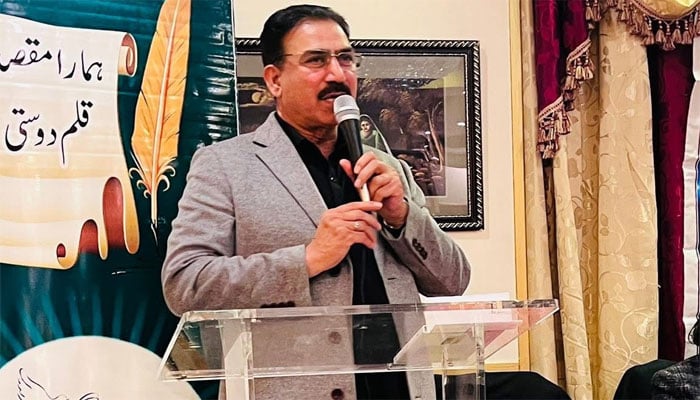 پاکستان مسلم لیگ ن کے مرکزی رہنما اور چیرمین پاکستان بزنس فورم یورپ سردار ظہور اقبال(فائل فوٹو)۔