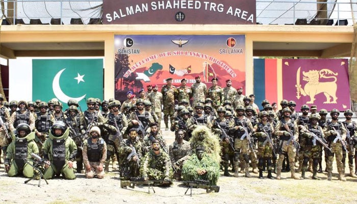 پاکستان اور سری لنکا کی افواج کی مشترکہ مشق ’شیک ہینڈز 2‘ اختتام پذیر، آئی ایس پی آر