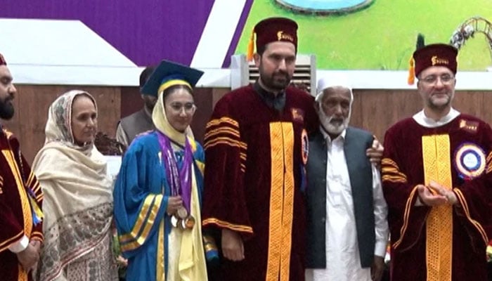 فوٹو بشکریہ سوشل میڈیا