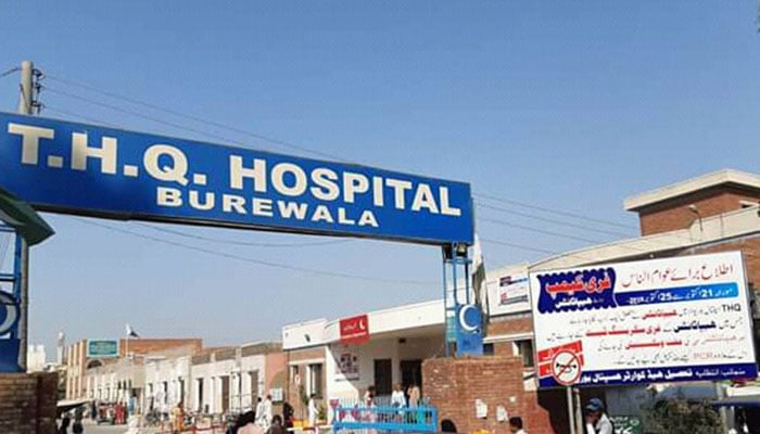 بورے والا میں اسسٹنٹ کمشنر کی خاتون ڈاکٹر سے تلخ لہجے میں گفتگو
