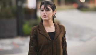 سحر ہاشمی کا نیا لباس سوشل میڈیا پر تنقید کی زد میں