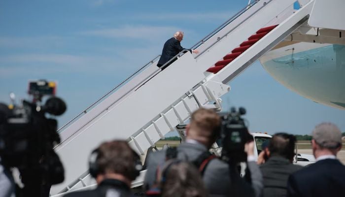 Trump aims to leverage the presence of Huang alongside Elon Musk and Tim Cook