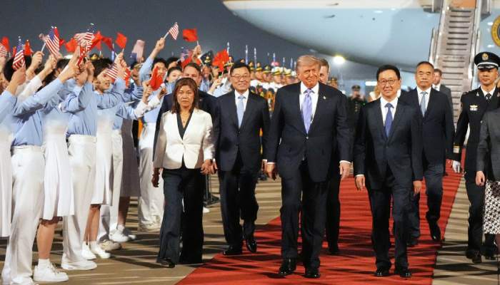Trump arrives in Beijing with top US business titans: See who joined him
