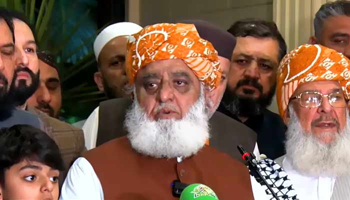 سربراہ جے یو آئی مولانا فضل الرحمان۔فوٹو: فائل