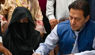 190 ملین پاؤنڈ کیس: بانیٔ پی ٹی آئی اور بشریٰ بی بی کے وکلاء کو دلائل کیلئے مہلت مل گئی