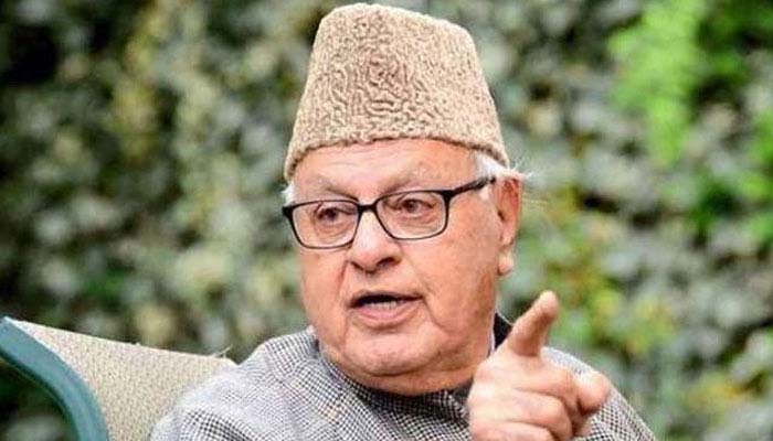 مقبوضہ کشمیر کے سابق وزیرِ اعلیٰ فاروق عبداللّٰہ—فائل فوٹو