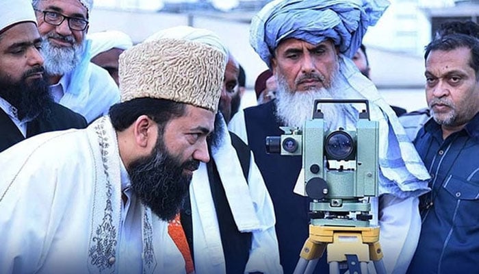 ذوالحج کا چاند دیکھنے کیلئے اجلاس کل کراچی میں طلب