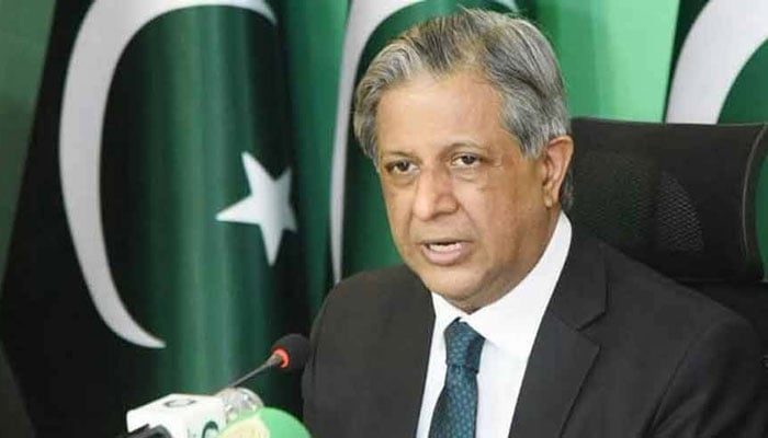 فی الحال 28ویں آئینی ترمیم کے آثار نظر نہیں آرہے، اعظم نذیر تارڑ