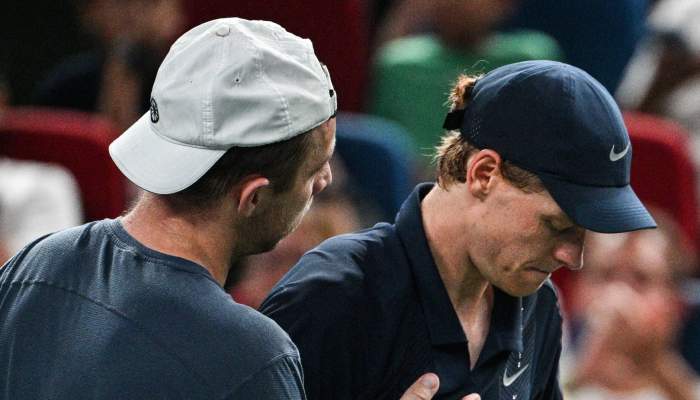 Jannik Sinner vomits on court during Italian Open clash against Daniil Medvedev