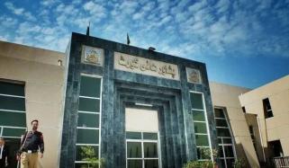 پشاور ہائیکورٹ کا افغان خاندان کو 29 جون تک ڈی پورٹ نہ کرنے کا حکم