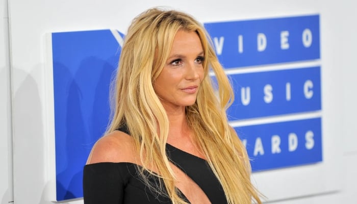 Britney Spears drops cryptic message after weird restaurant outing