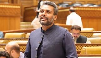 پی ٹی آئی کے جنید افضل ساہی سینٹرل جیل سے رہا، گھر پہنچ گئے، اہلخانہ