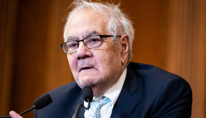 Barney Frank: Architect of landmark Wall Street reforms passes away at 86