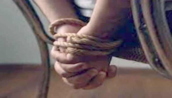 کراچی میں شارٹ ٹرم کڈنیپنگ گینگ کے 8 کارندے گرفتار