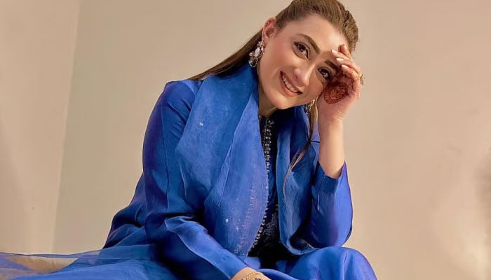 اداکارہ مومنہ اقبال — فائل فوٹو