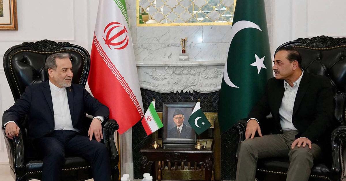 Pakistani officials depart Tehran after high-stakes visit