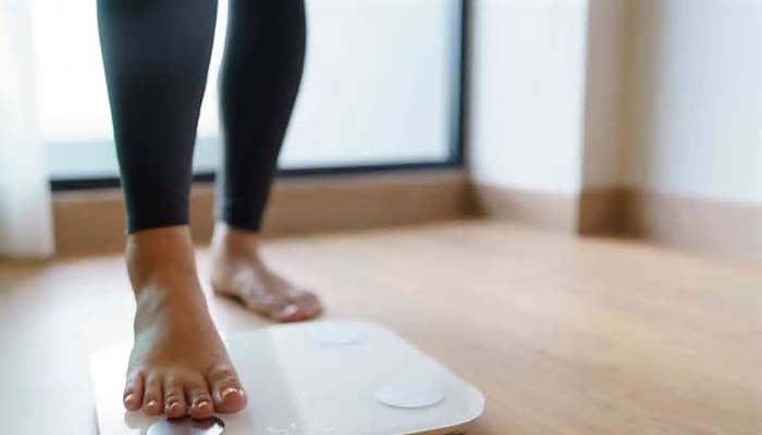 Rapid weight loss may outperform gradual dieting, new study finds